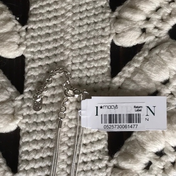 NWT Lauren Ralph Lauren Silver & Gold Necklace - Picture 5 of 8